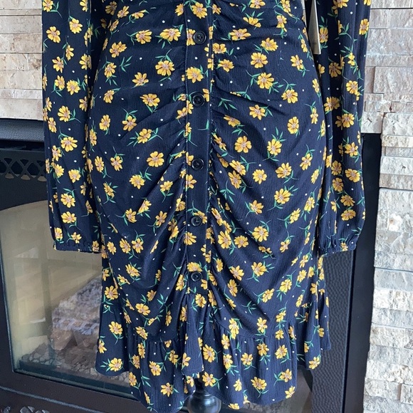 Lost & Wander Outpost Mini black sunflower dress button down long sleeve ruching - Picture 9 of 16